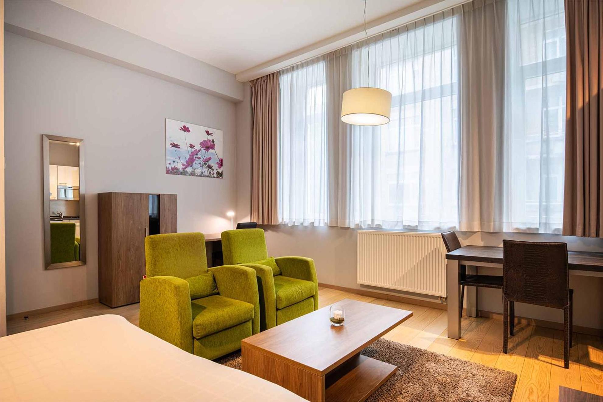 Thon Residence Florence Aparthotel Брюксел Екстериор снимка