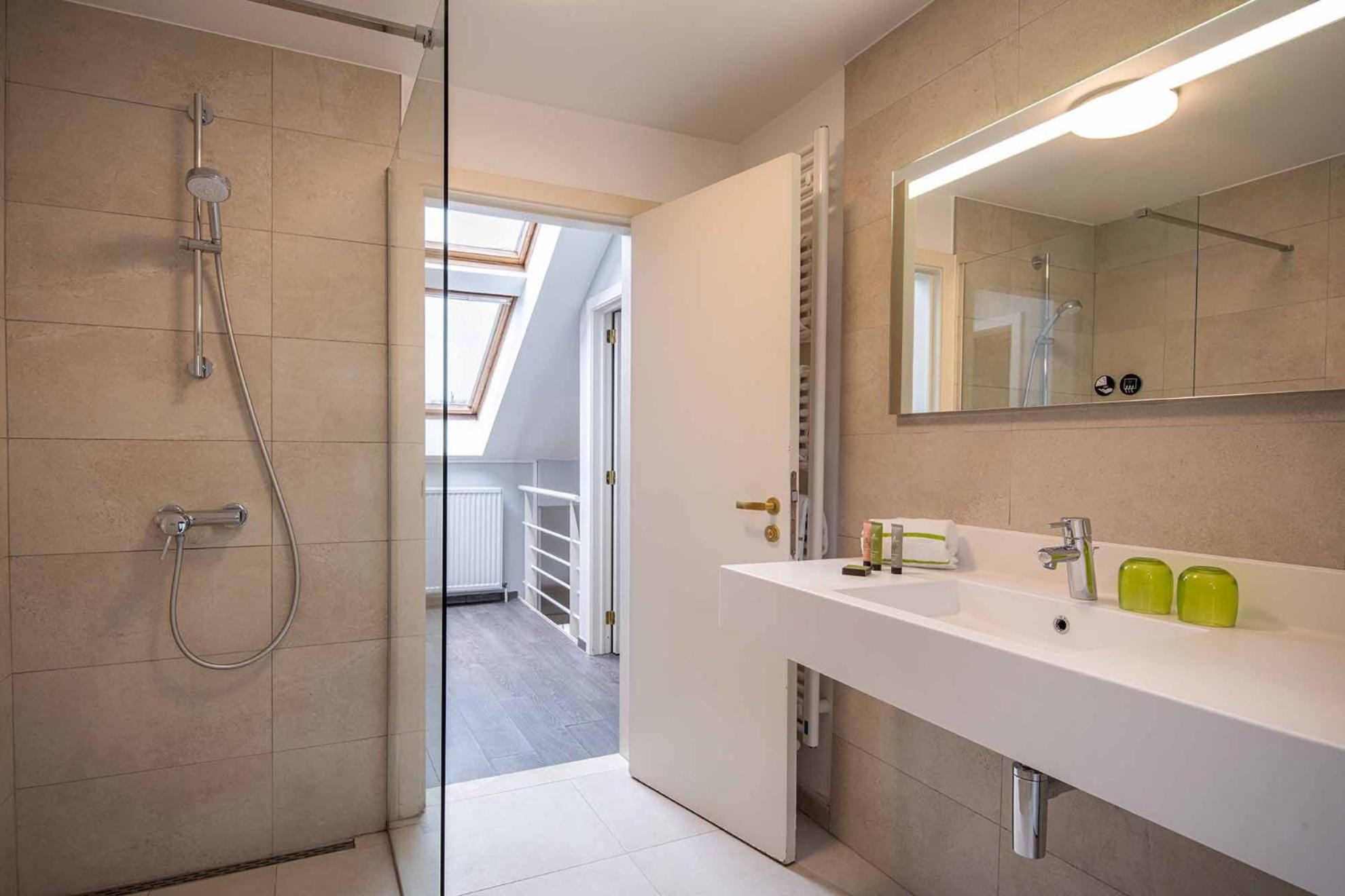 Thon Residence Florence Aparthotel Брюксел Екстериор снимка