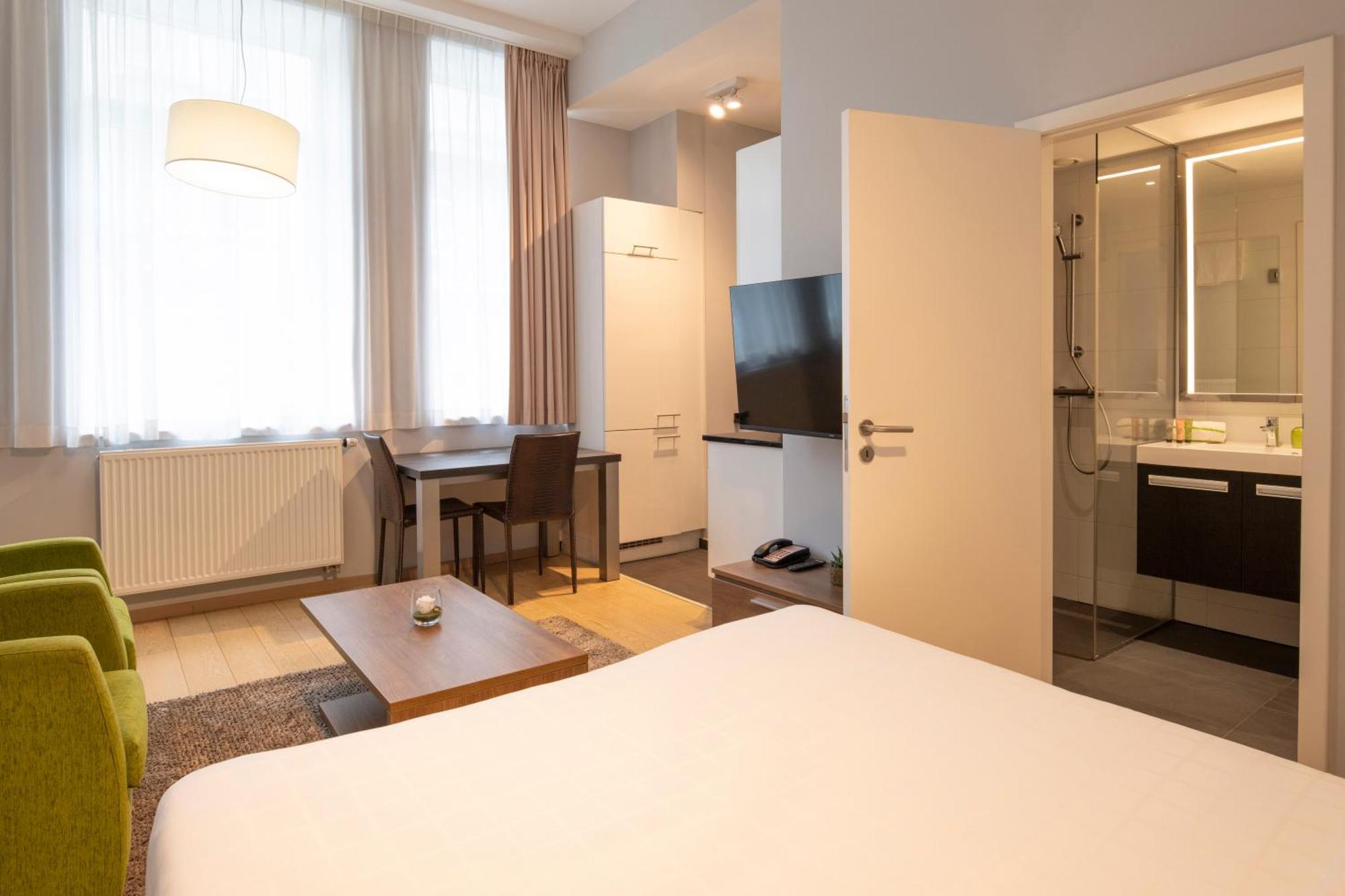 Thon Residence Florence Aparthotel Брюксел Екстериор снимка
