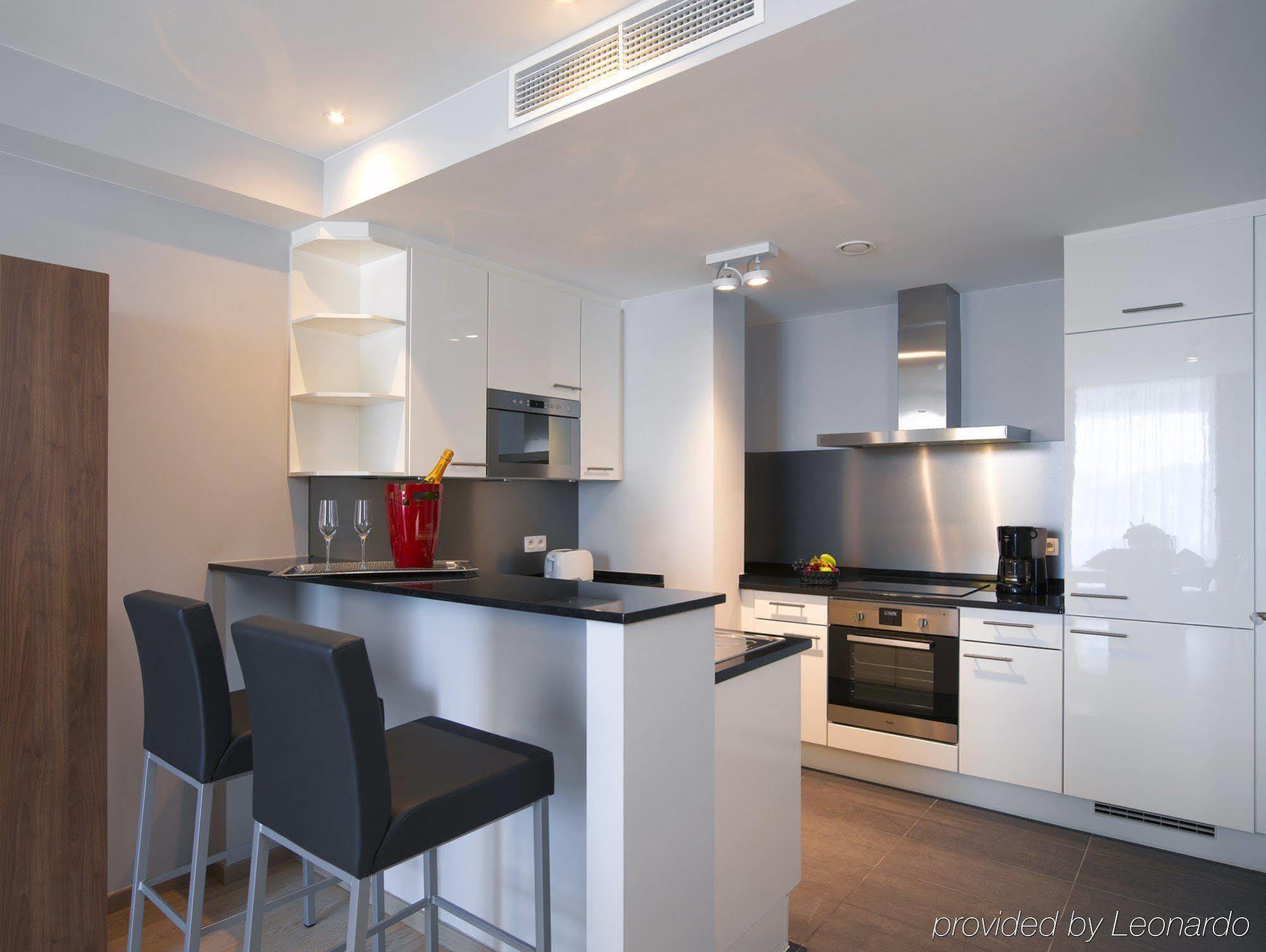 Thon Residence Florence Aparthotel Брюксел Екстериор снимка