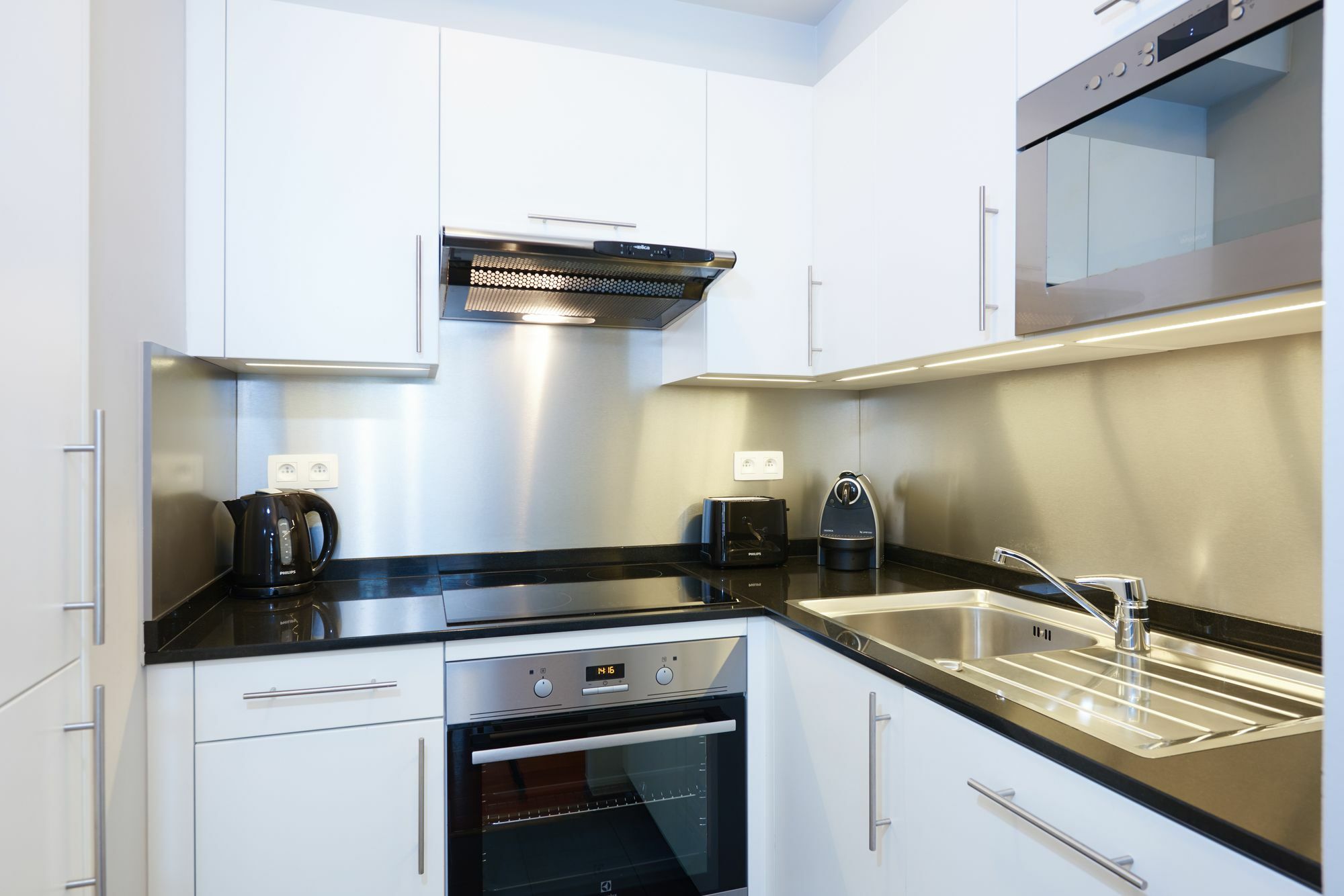 Thon Residence Florence Aparthotel Брюксел Екстериор снимка